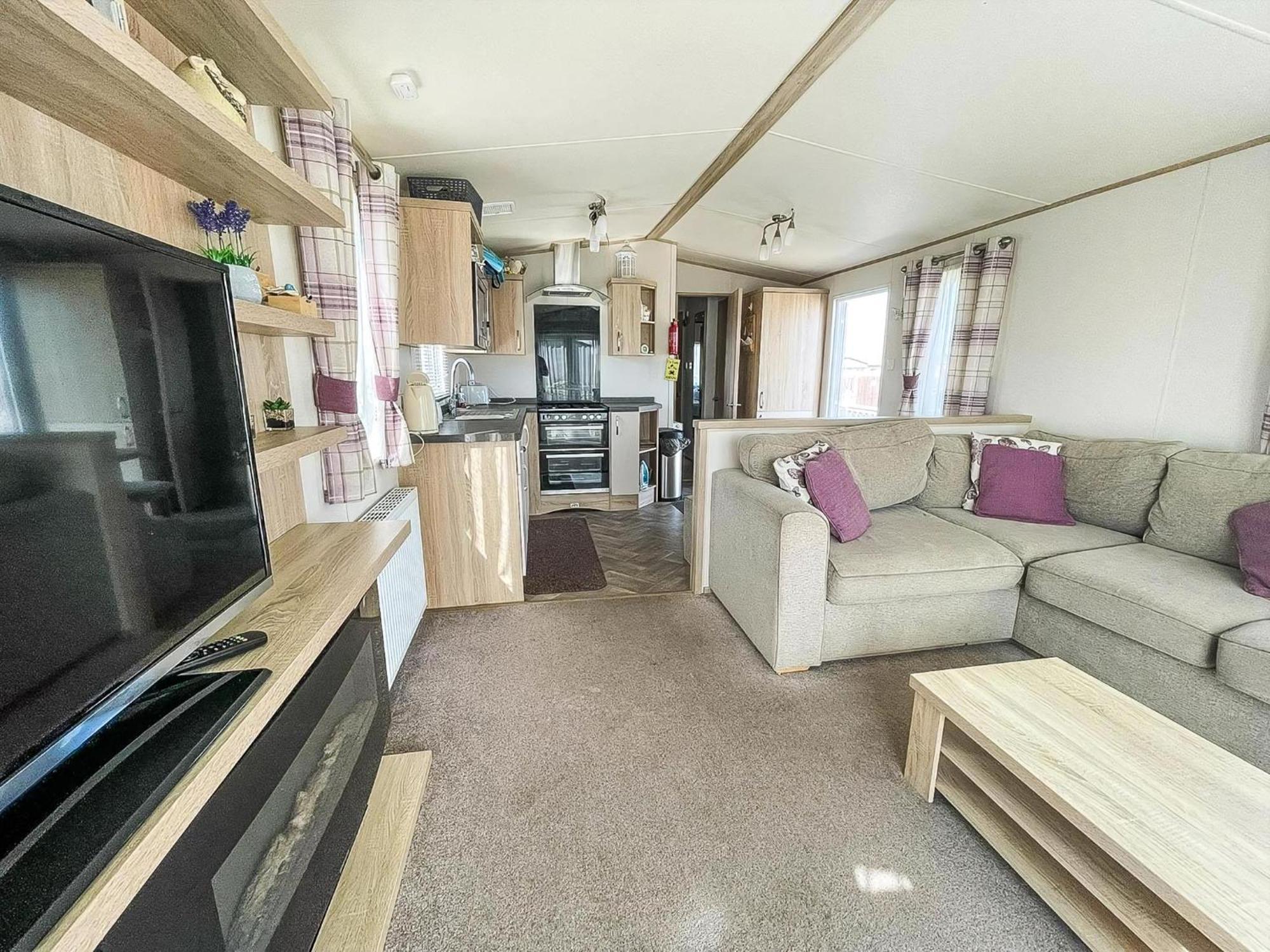 8 Berth Caravan For Hire At St Osyth Beach Holiday Park In Essex Ref 28013Fi Clacton-on-Sea Eksteriør bilde